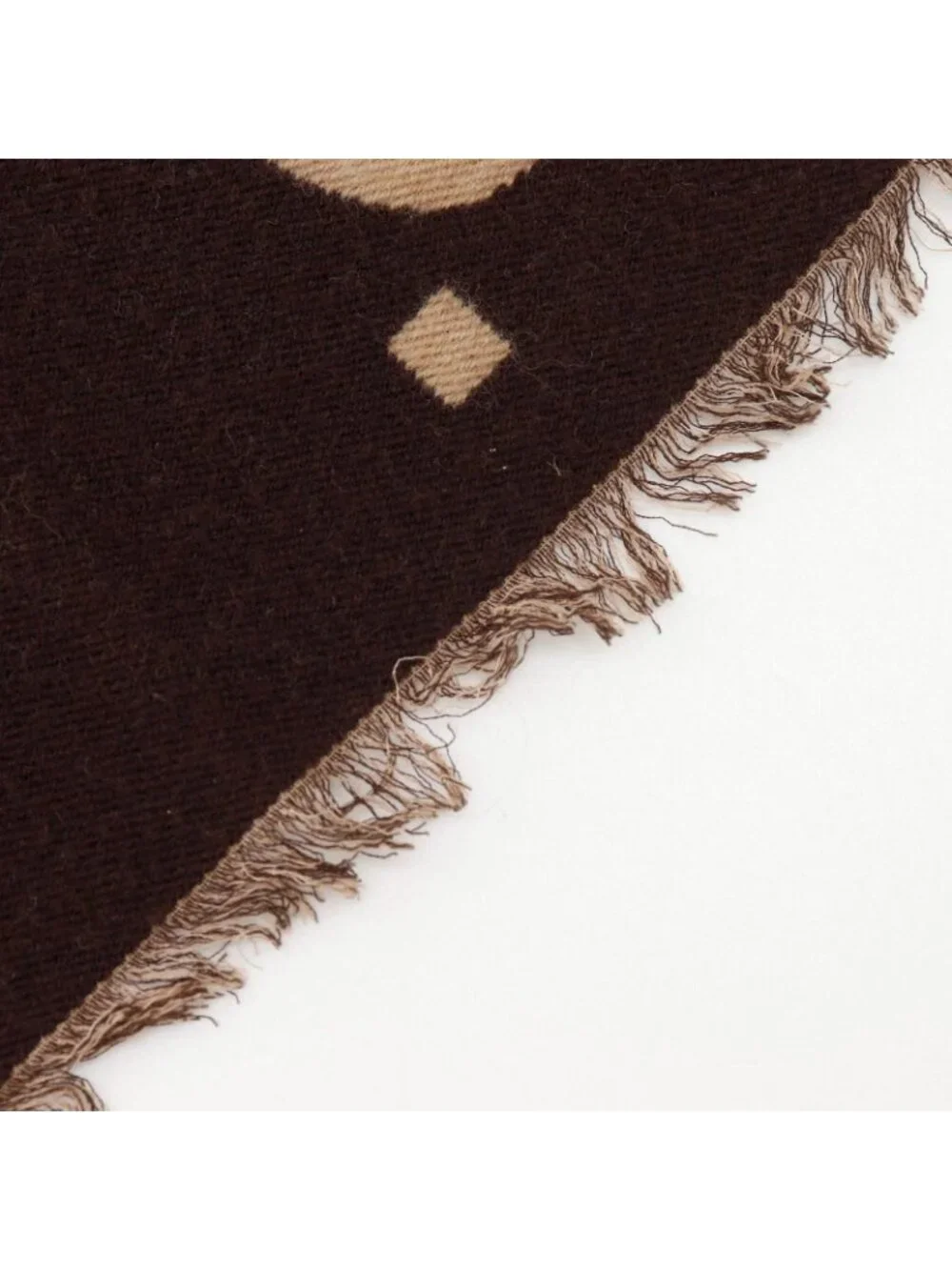 Gucci GG Jacquard Wool Silk Beige Scarf